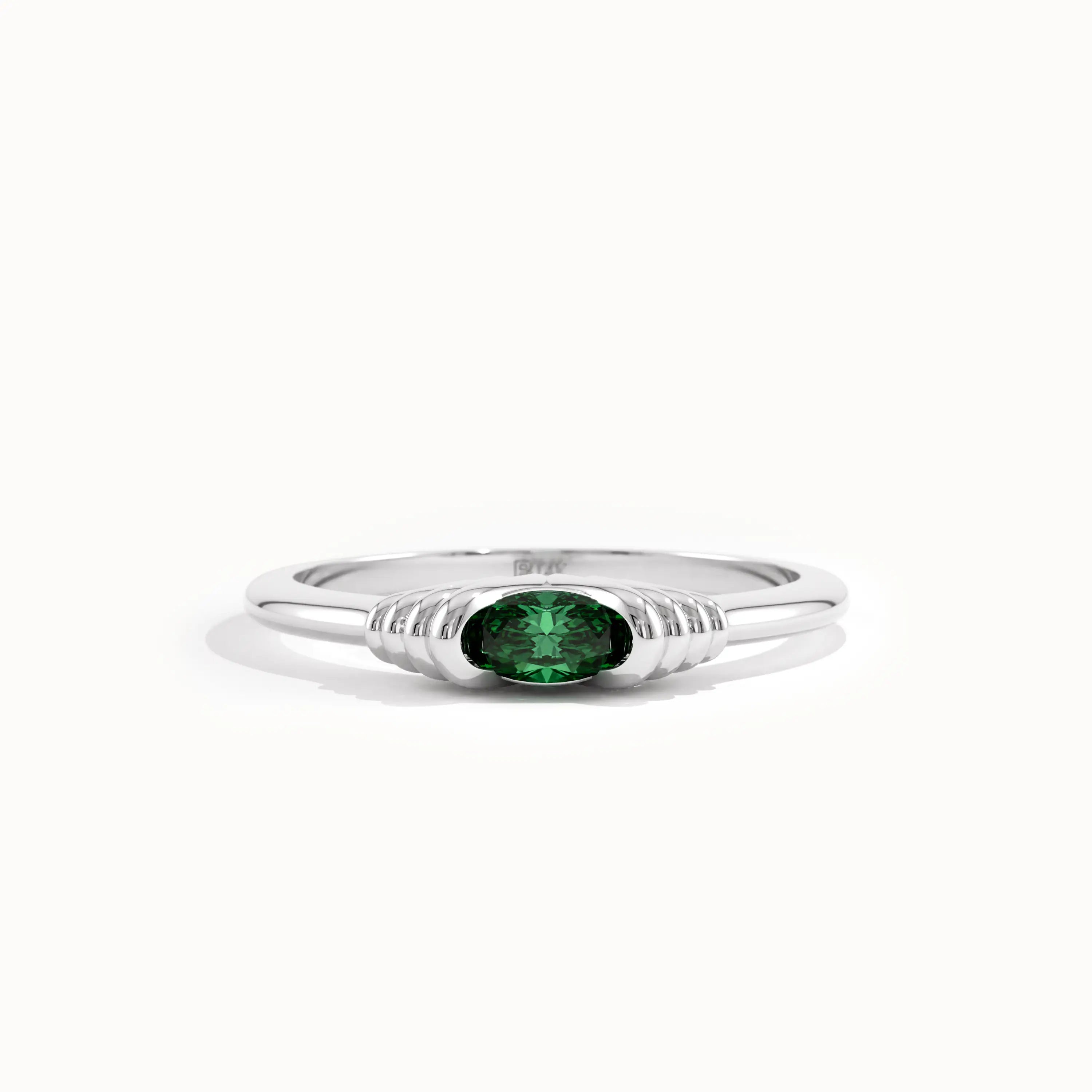 14 Ayar Altın Oval Zümrüt Detaylı Minimal Yüzük