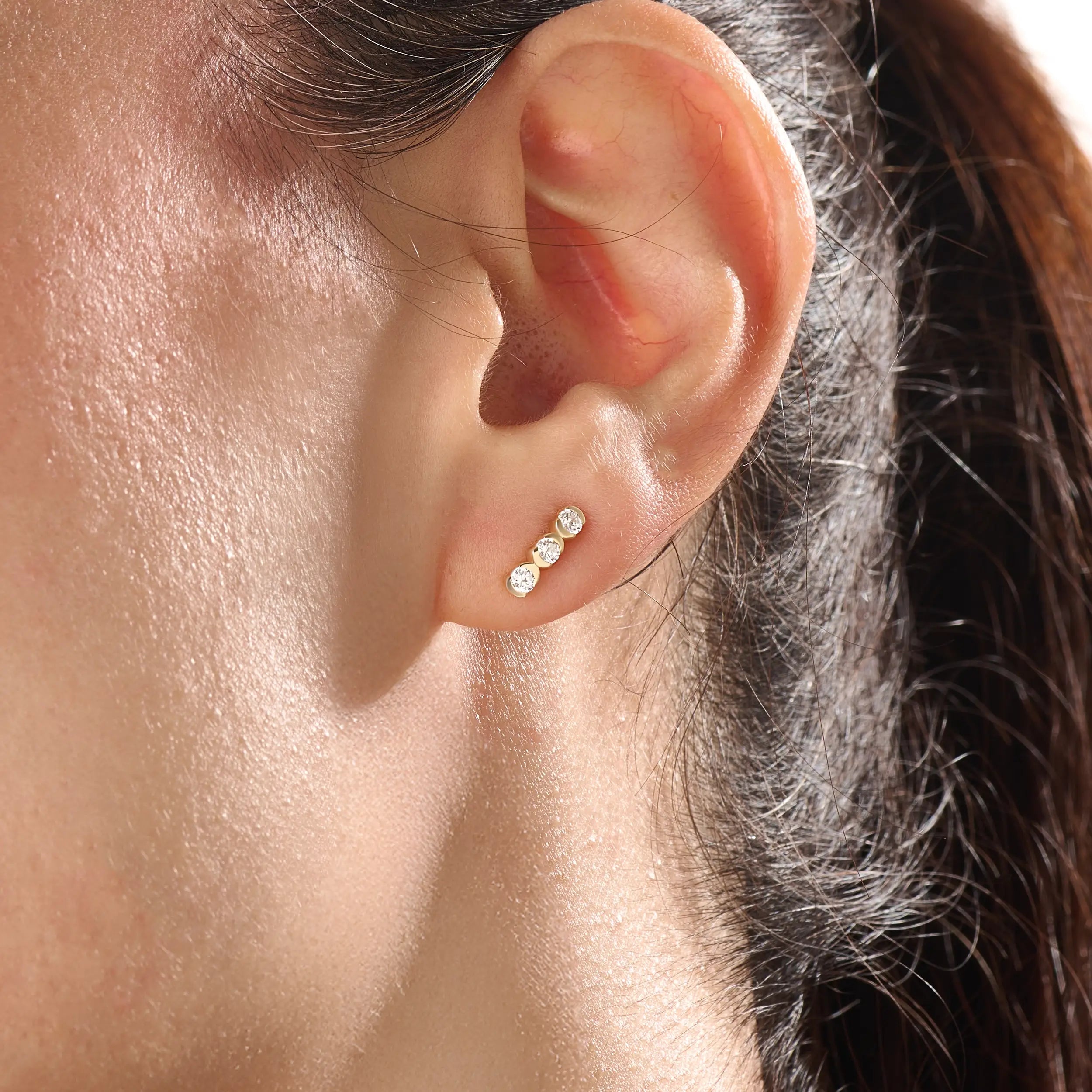 14 Ayar Vermeil Zarif Üç Taşlı Küpe