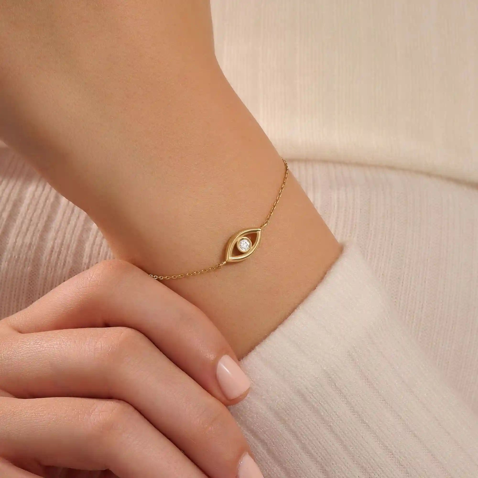 14 Ayar Altın Pırlanta Detaylı Evil Eye Bileklik