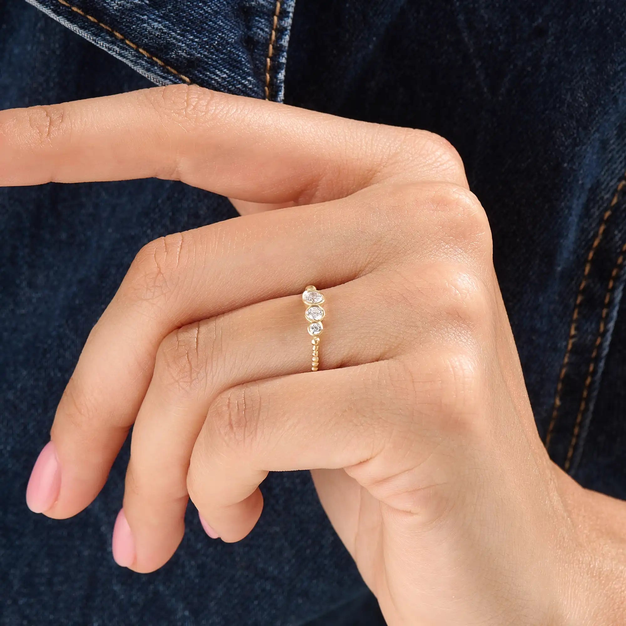 14 Ayar Vermeil Zarif Üç Taşlı Yüzük