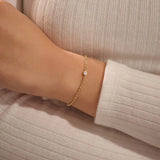 14 Ayar Altın Damla Pırlanta Detaylı Zarif Bileklik